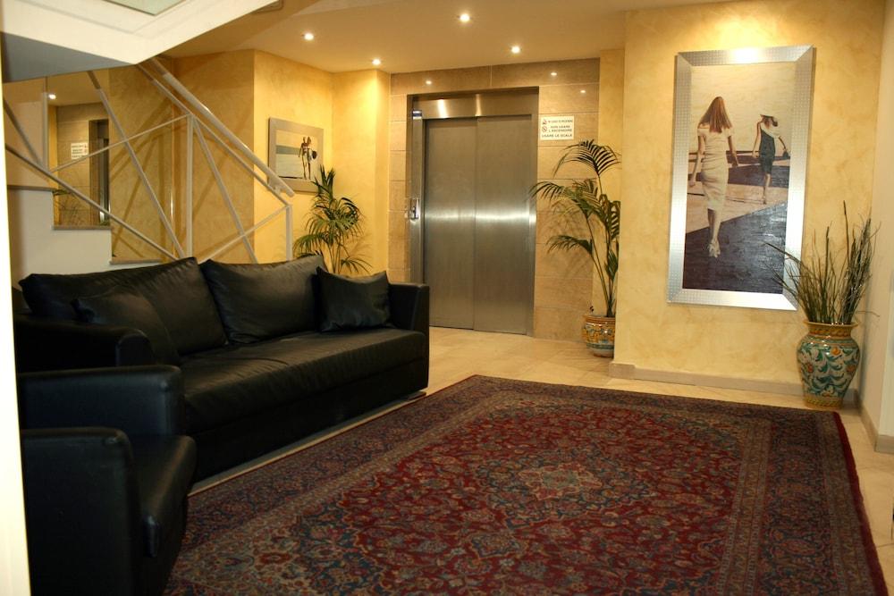 Cibele Hotel