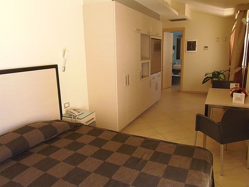 Cibele Hotel 4*