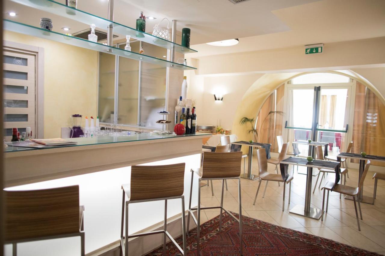 Cibele Hotel 4*