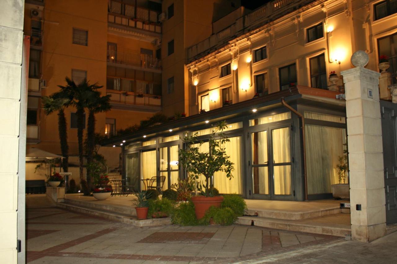 Cibele 4*